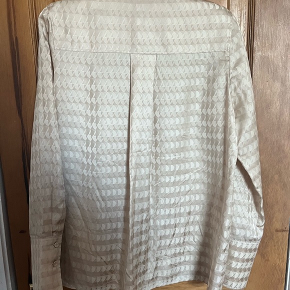 Recommendation from Becky Malinsky 5 Things You Should Buy - COS silky blouse - Picture 3 of 5